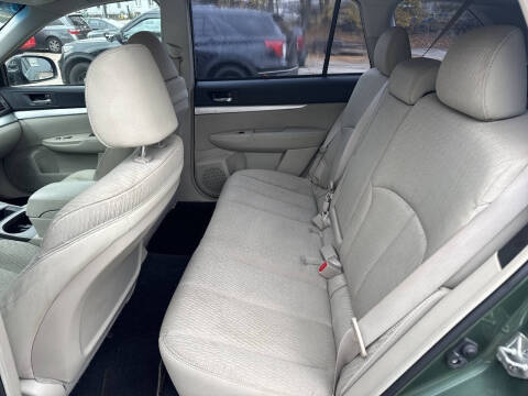 2010 Subaru Outback 2.5i