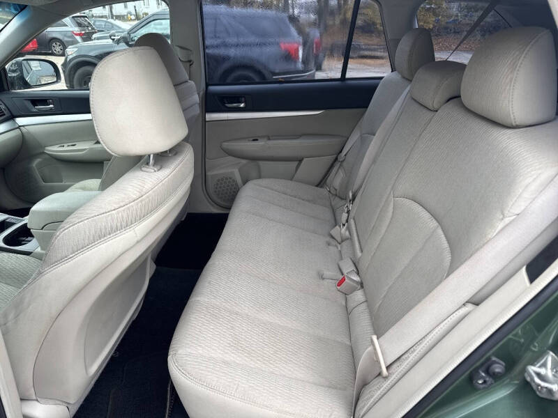 2010 Subaru Outback 2.5i