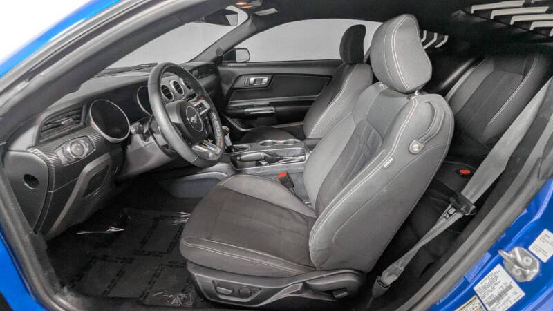 2021 Ford Mustang EcoBoost