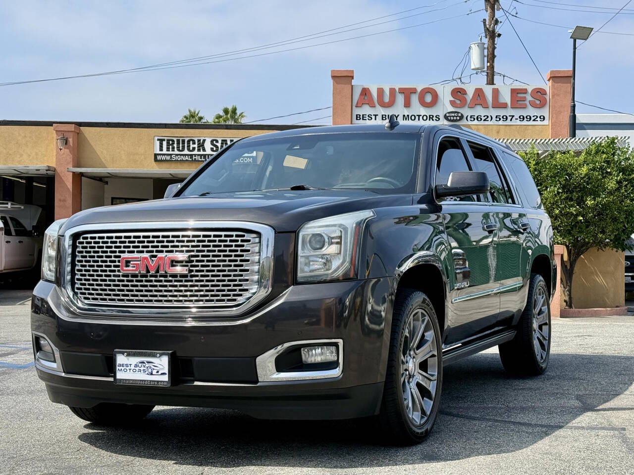 2015 GMC Yukon for sale at Best Buy Motors in Signal Hill, CA