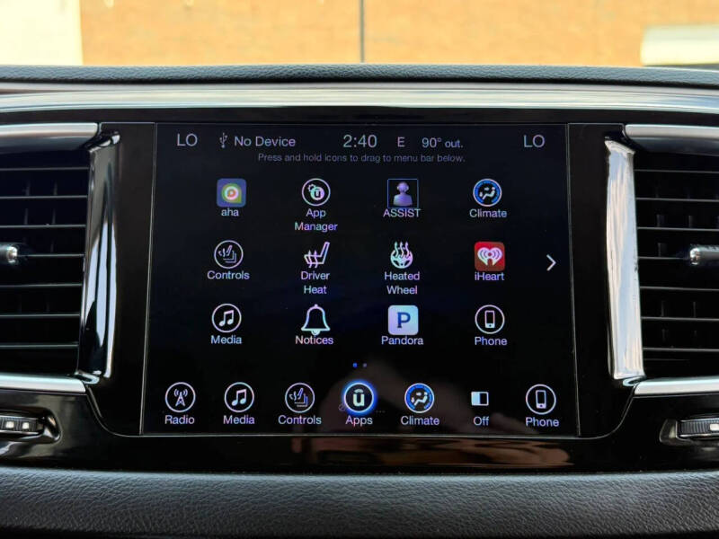 2017 Chrysler Pacifica Touring-L Plus