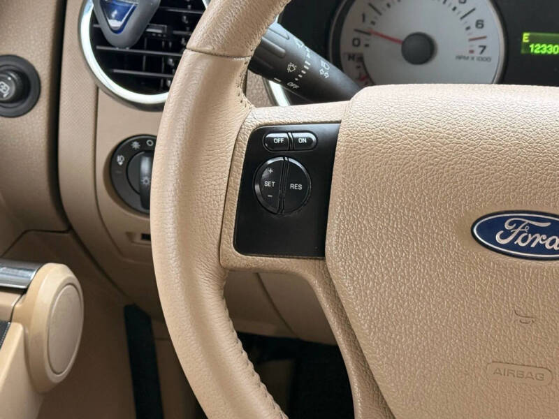 2009 Ford Explorer Sport Trac XLT