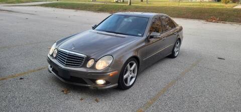 2009 Mercedes-Benz E-Class for sale at EXPRESS MOTORS in Grandview MO