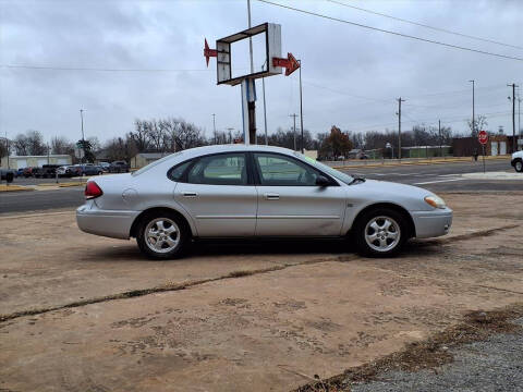2004 Ford Taurus SES