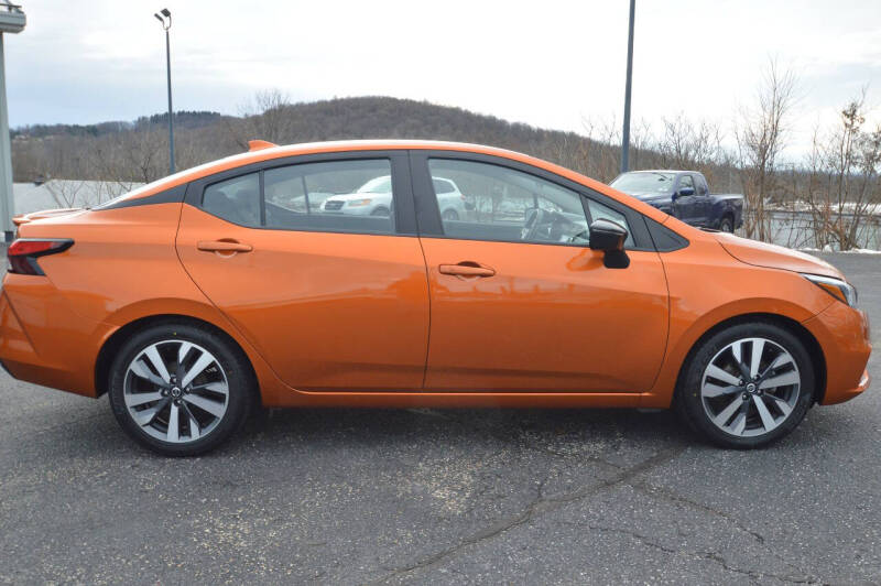 2020 Nissan Versa Sedan null photo 32