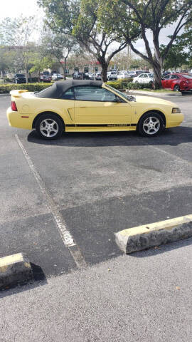 2002 Ford Mustang Deluxe