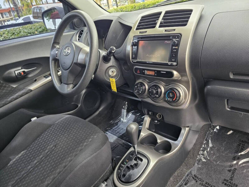 2014 Scion xD