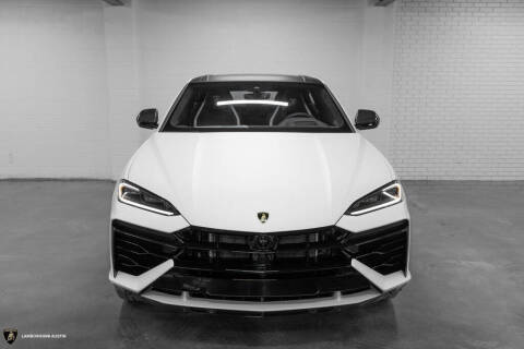 2025 Lamborghini Urus SE