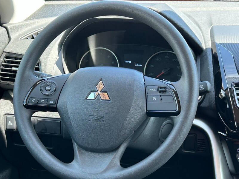 2024 Mitsubishi Eclipse Cross LE