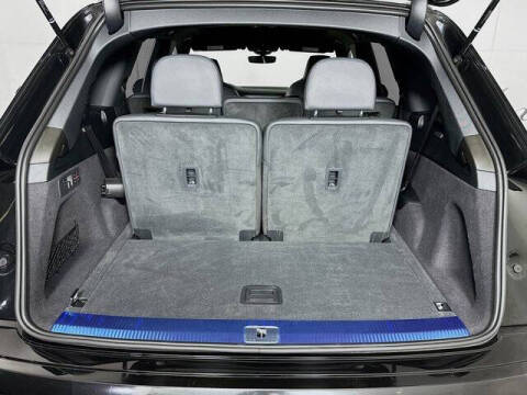 2025 Audi SQ7 4.0T quattro Premium Plus