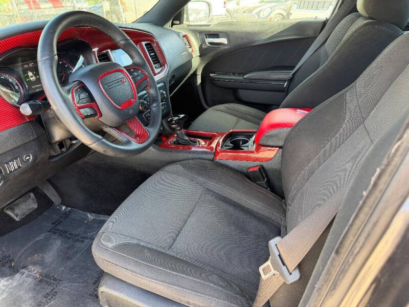 2017 Dodge Charger SXT