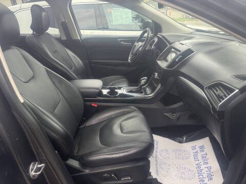 2017 Ford Edge Titanium