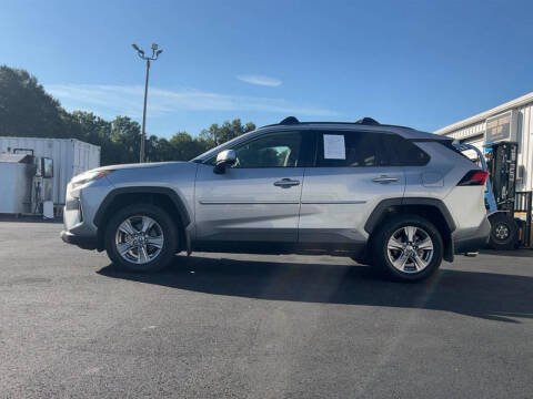 2022 Toyota RAV4 Hybrid XLE