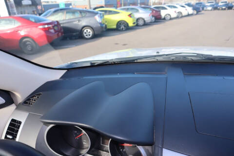 2008 Mitsubishi Outlander SE