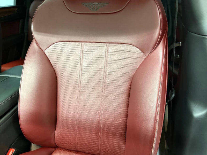 2019 Bentley Bentayga V8