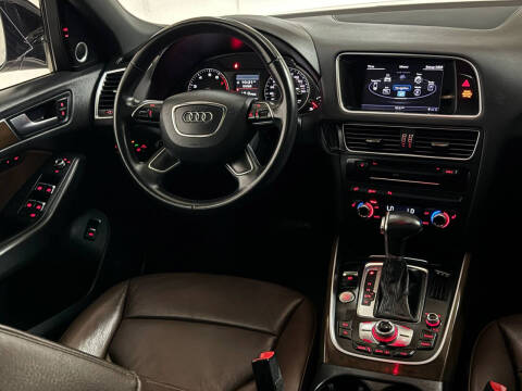 2017 Audi Q5 2.0T quattro Premium Plus