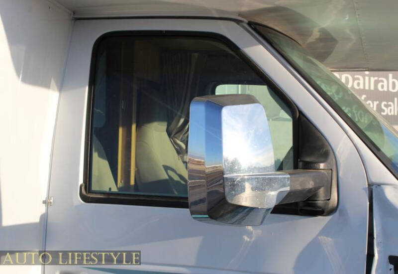 2014 Ford E-Series E-450 SD