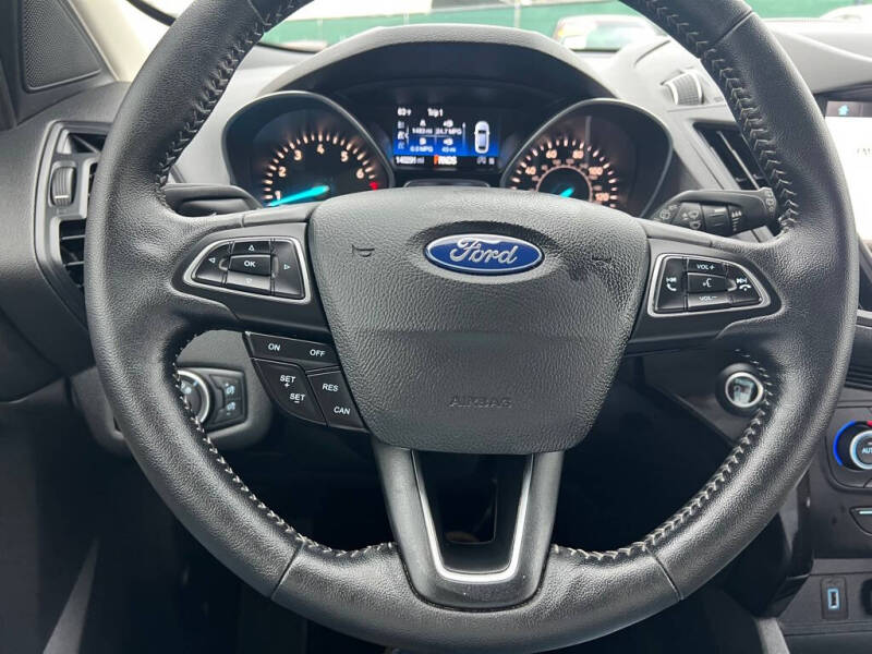 2019 Ford Escape SEL