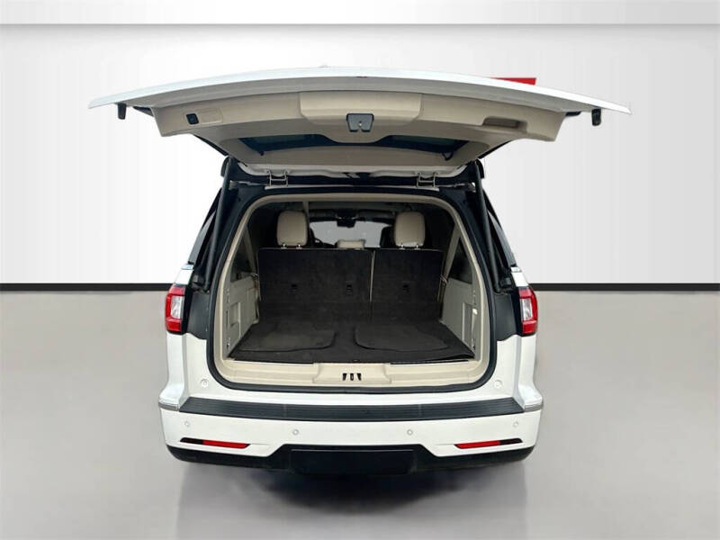 2018 Lincoln Navigator L Select