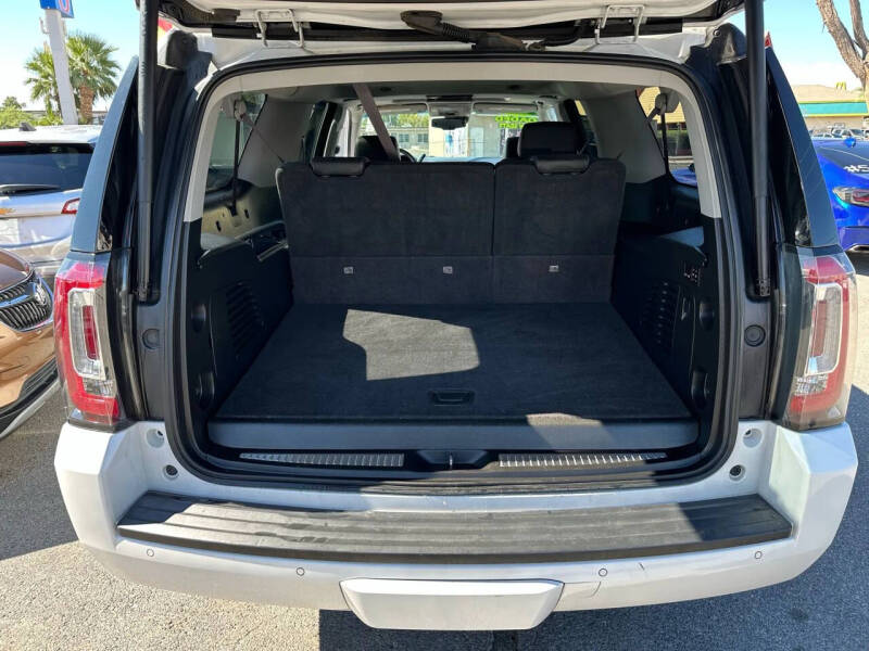 2017 GMC Yukon XL SLT