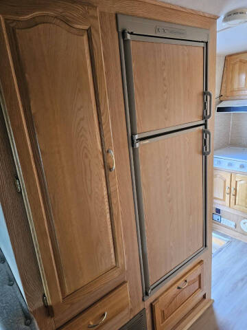 2004 Lexington Class C Mini Motorhome