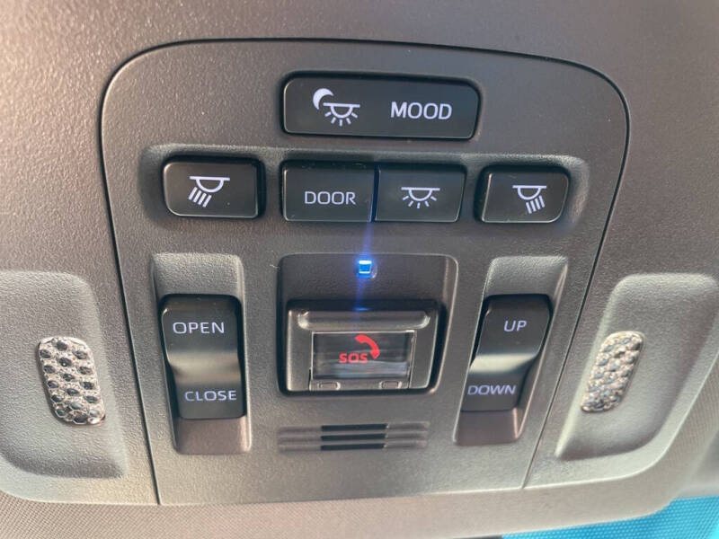 2022 Toyota Avalon Hybrid Limited