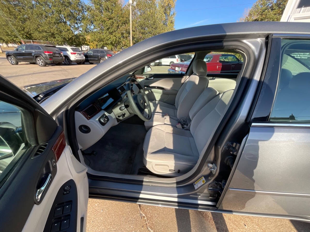 2006 Chevrolet Impala for sale at Auto Connection in Waterloo, IA