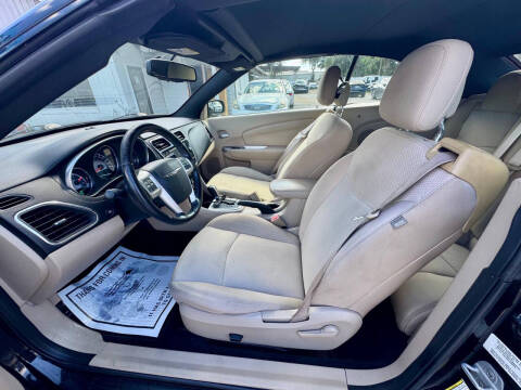 2012 Chrysler 200 Touring