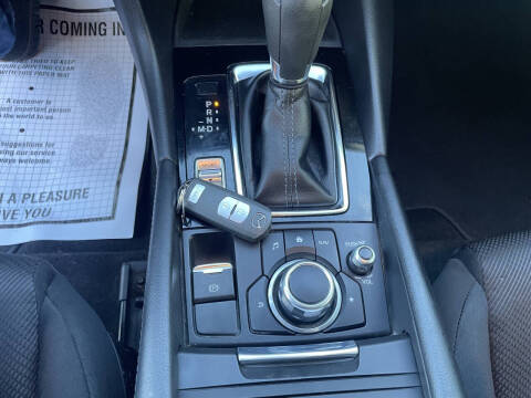 2017 Mazda MAZDA3 Sport