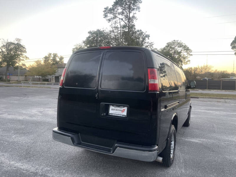 2017 Chevrolet Express 2500