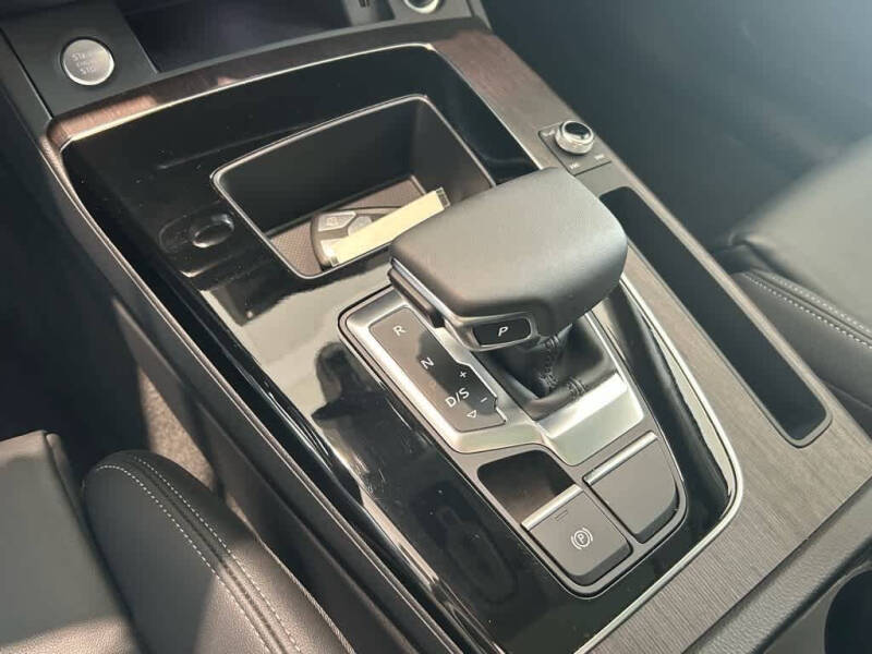 2025 Audi Q5 e quattro S line Premium 55 TFSI