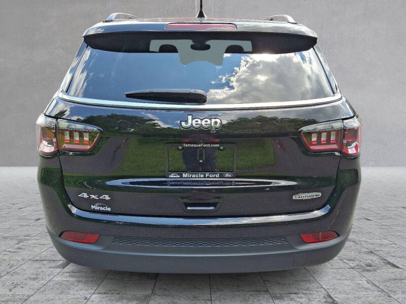2023 Jeep Compass Latitude Lux