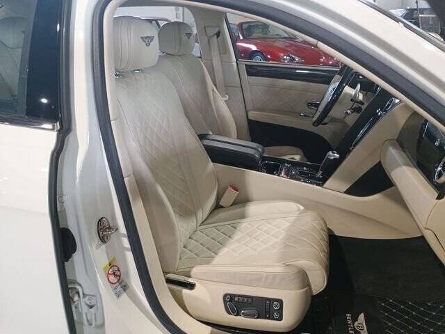 2018 Bentley Flying Spur 27