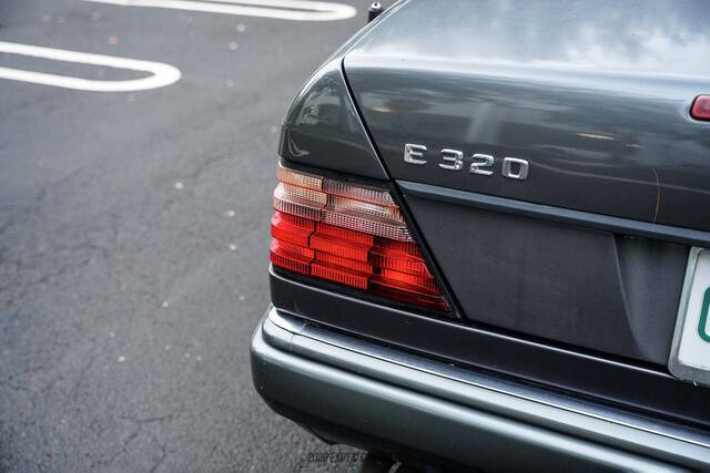 1995 Mercedes-Benz E-Class E 320