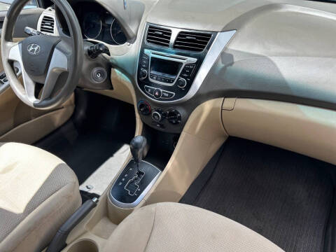 2014 Hyundai Accent GLS