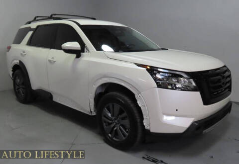 2022 Nissan Pathfinder SV