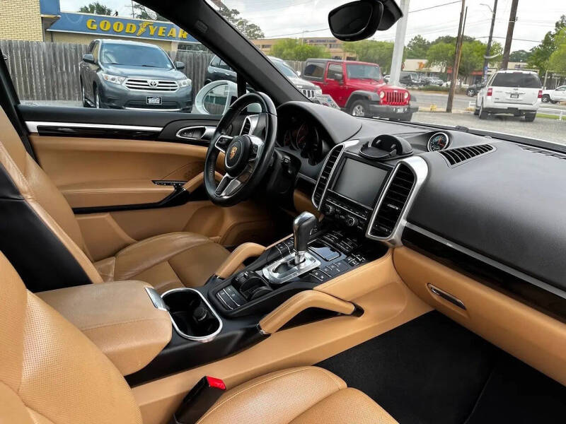 2016 Porsche Cayenne