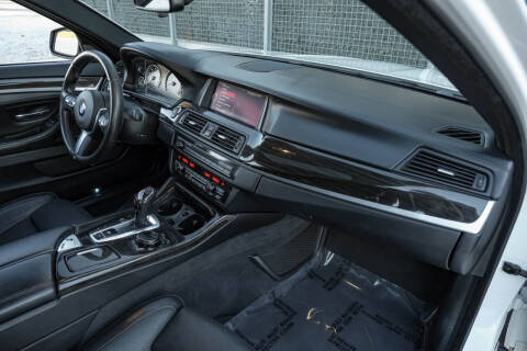 2016 BMW 5 Series 550i