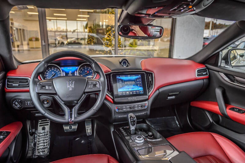 2018 Maserati Ghibli