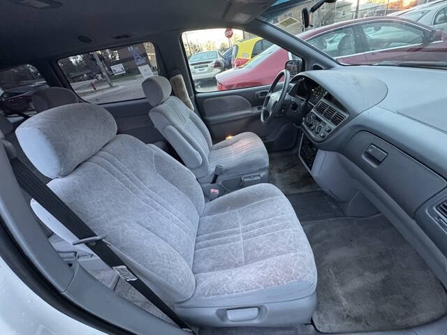 1998 Toyota Sienna LE
