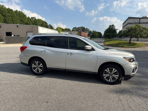 2019 Nissan Pathfinder SV