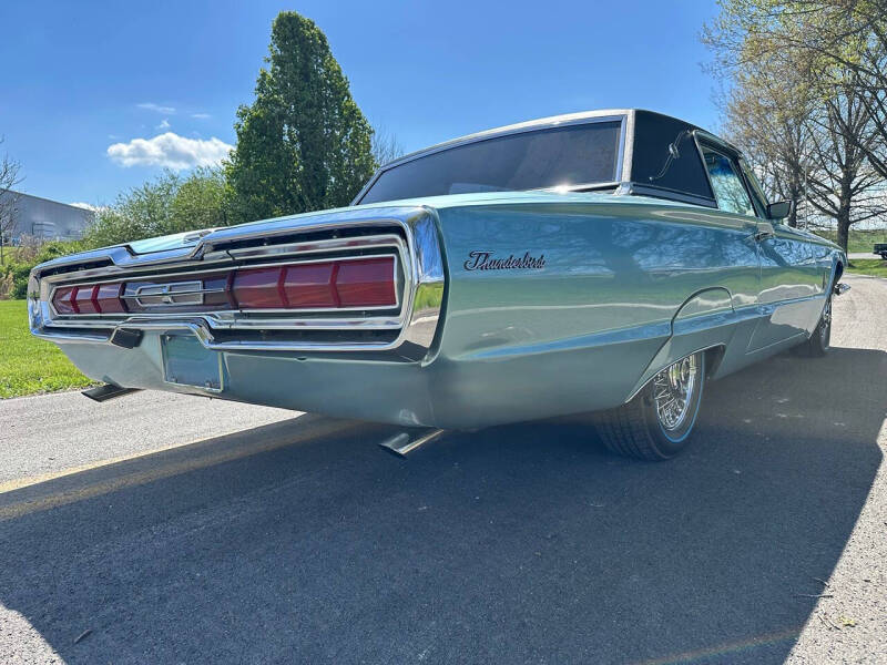 1966 Ford Thunderbird