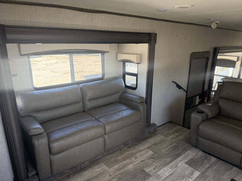 2021 Forest River Sierra