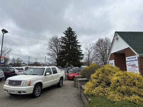 2005 Cadillac Escalade EXT for sale at Direct Sales & Leasing in Youngstown OH