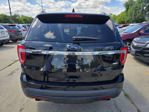 2016 Ford Explorer
