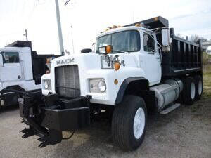 1989 Mack RD690S
