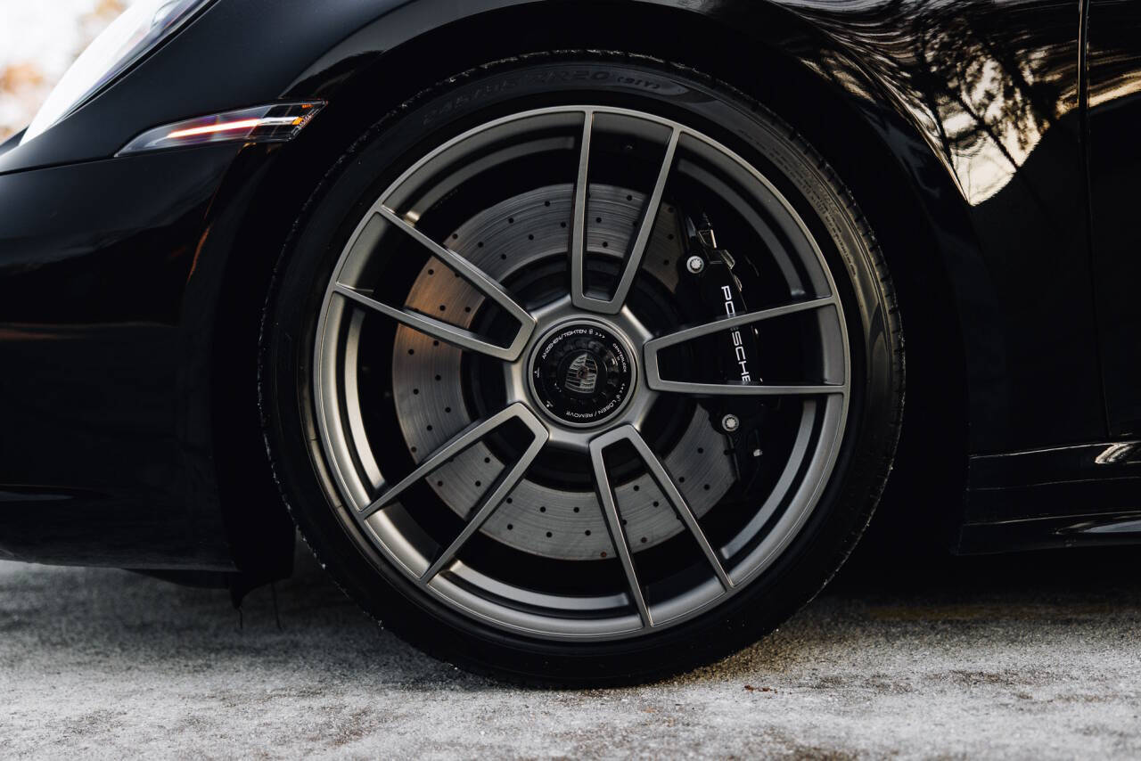2022 Porsche 911 49