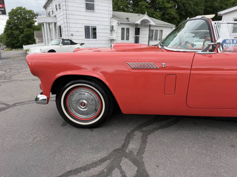 1956 Ford Thunderbird