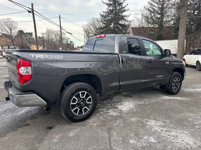 2016 Toyota Tundra SR5