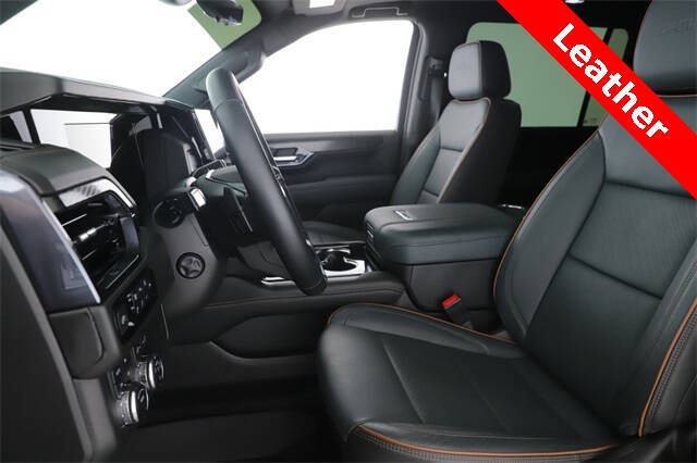 2025 GMC Yukon XL AT4